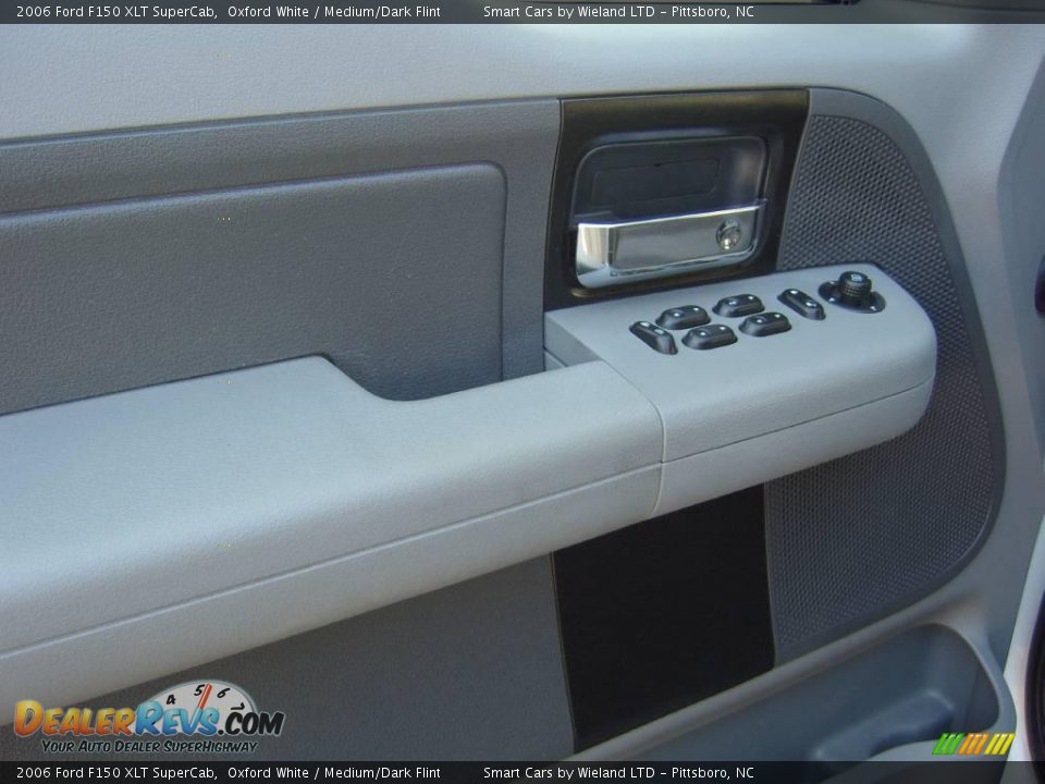 2006 Ford F150 XLT SuperCab Oxford White / Medium/Dark Flint Photo #10
