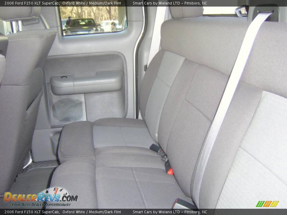 2006 Ford F150 XLT SuperCab Oxford White / Medium/Dark Flint Photo #11