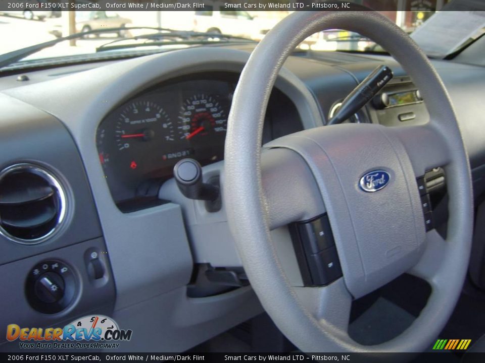 2006 Ford F150 XLT SuperCab Oxford White / Medium/Dark Flint Photo #15