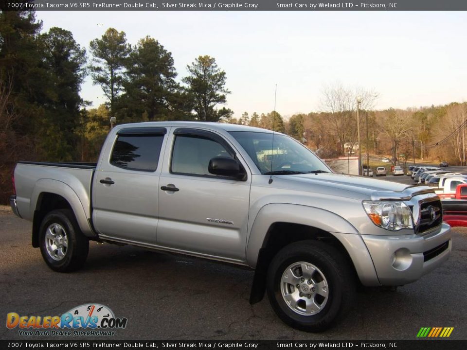 2007 Toyota Tacoma V6 SR5 PreRunner Double Cab Silver Streak Mica / Graphite Gray Photo #3