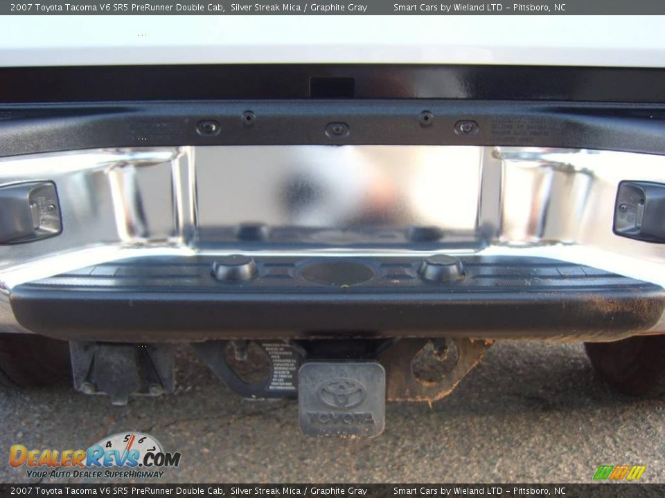 2007 Toyota Tacoma V6 SR5 PreRunner Double Cab Silver Streak Mica / Graphite Gray Photo #7