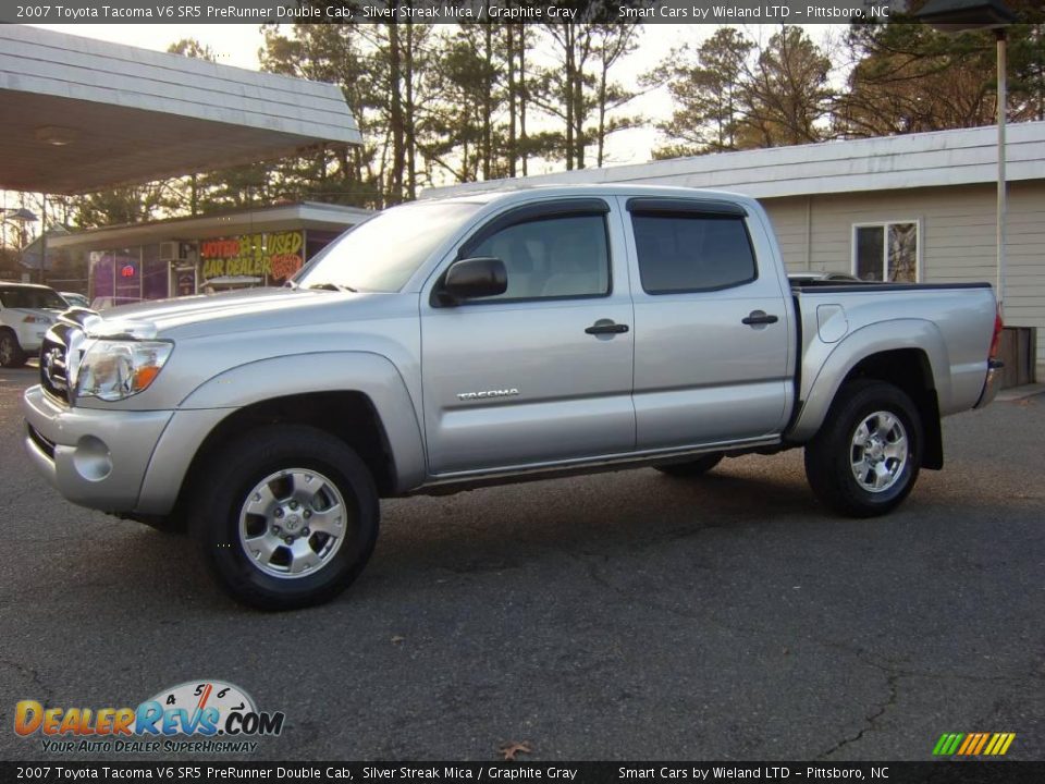 2007 Toyota Tacoma V6 SR5 PreRunner Double Cab Silver Streak Mica / Graphite Gray Photo #10