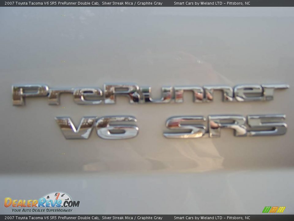 2007 Toyota Tacoma V6 SR5 PreRunner Double Cab Silver Streak Mica / Graphite Gray Photo #12