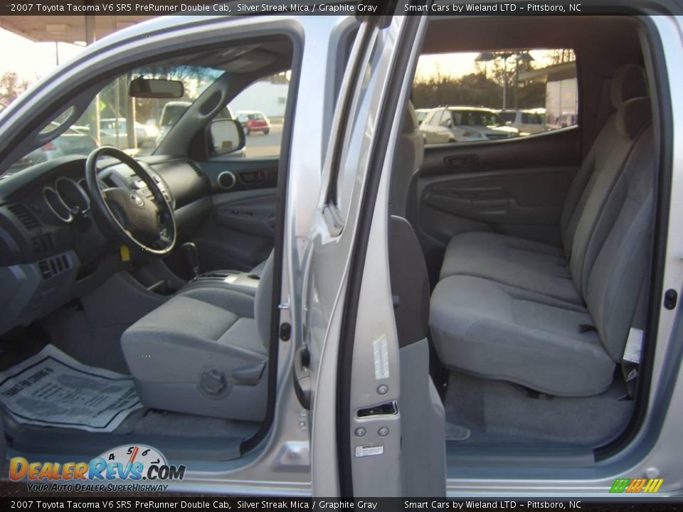 2007 Toyota Tacoma V6 SR5 PreRunner Double Cab Silver Streak Mica / Graphite Gray Photo #13
