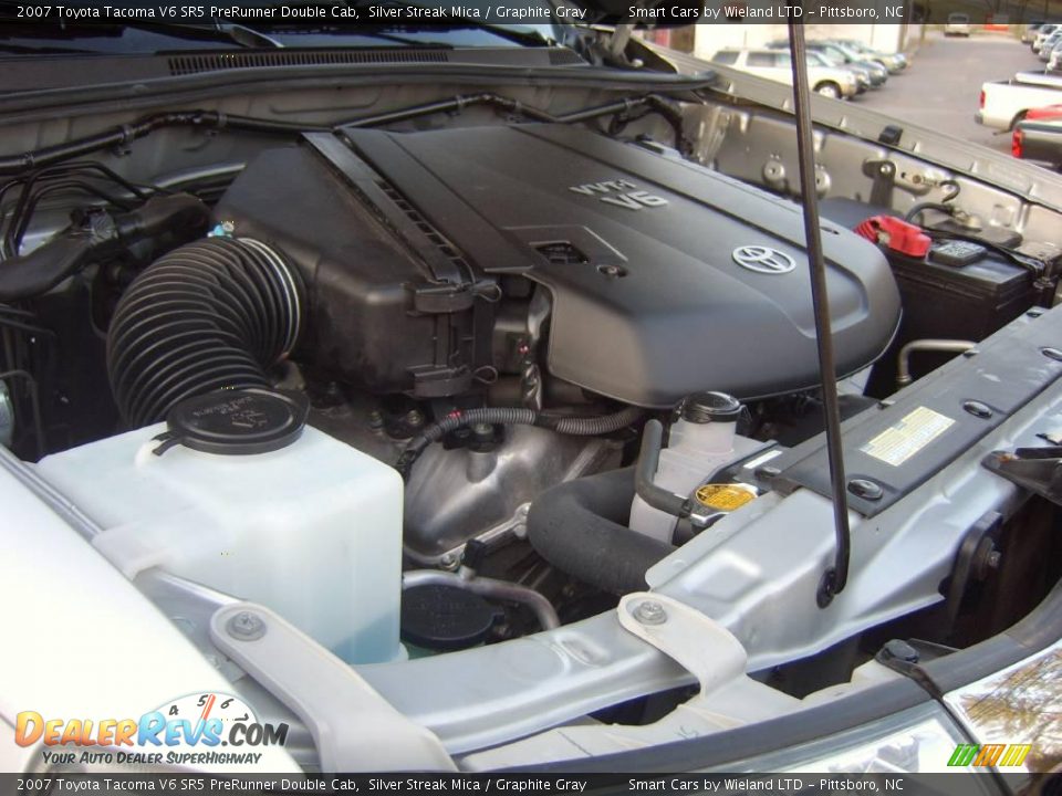 2007 Toyota Tacoma V6 SR5 PreRunner Double Cab Silver Streak Mica / Graphite Gray Photo #24