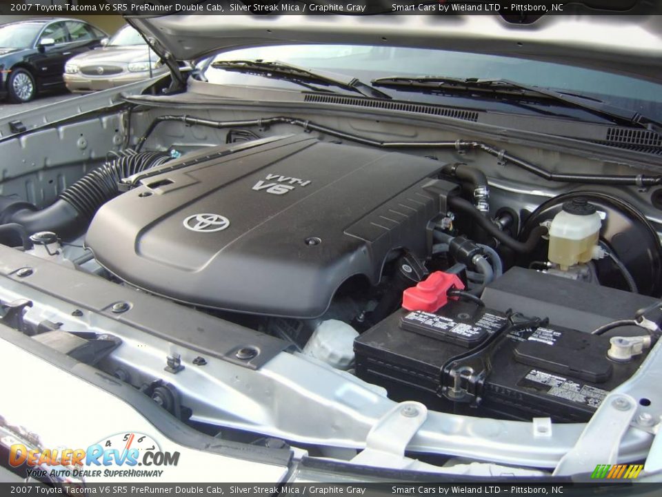 2007 Toyota Tacoma V6 SR5 PreRunner Double Cab Silver Streak Mica / Graphite Gray Photo #25