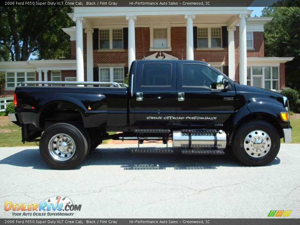 2006 Ford F650 Super Duty XLT Crew Cab Black / Flint Gray Photo #12