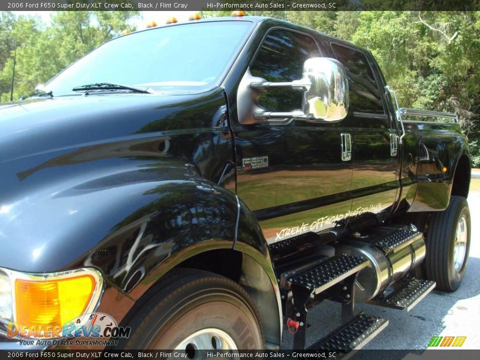 2006 Ford F650 Super Duty XLT Crew Cab Black / Flint Gray Photo #22