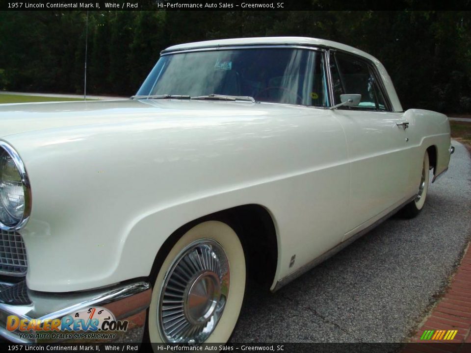 1957 Lincoln Continental Mark II White / Red Photo #18