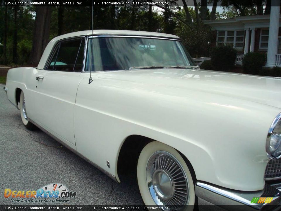 1957 Lincoln Continental Mark II White / Red Photo #19