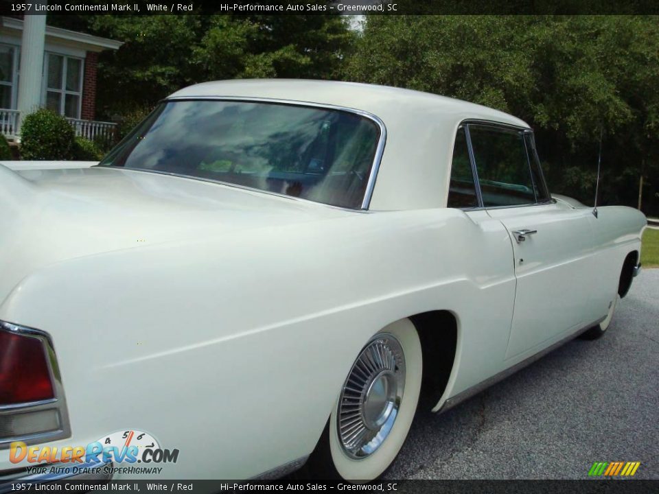 1957 Lincoln Continental Mark II White / Red Photo #23