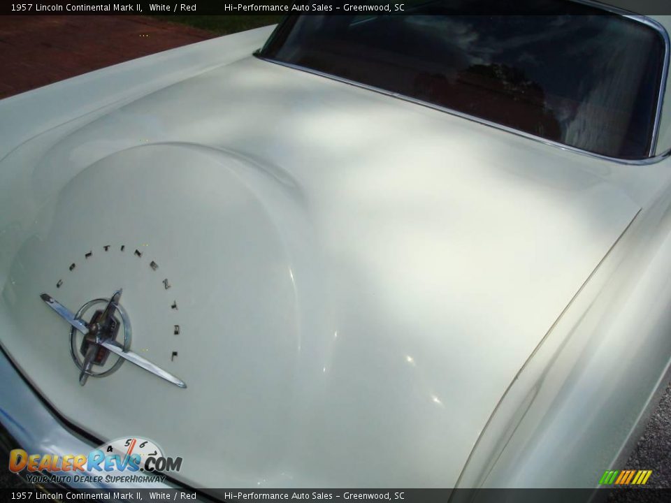 1957 Lincoln Continental Mark II White / Red Photo #27