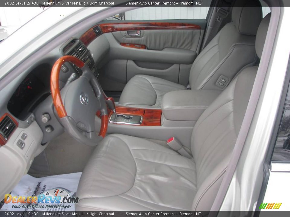 2002 Lexus LS 430 Millennium Silver Metallic / Light Charcoal Photo #2