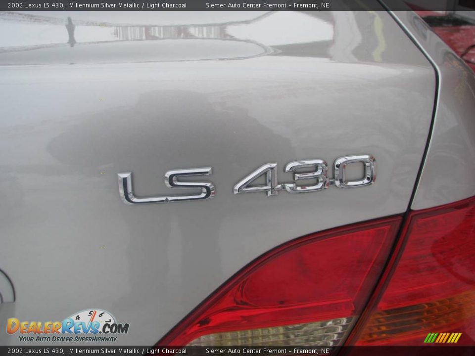 2002 Lexus LS 430 Millennium Silver Metallic / Light Charcoal Photo #21