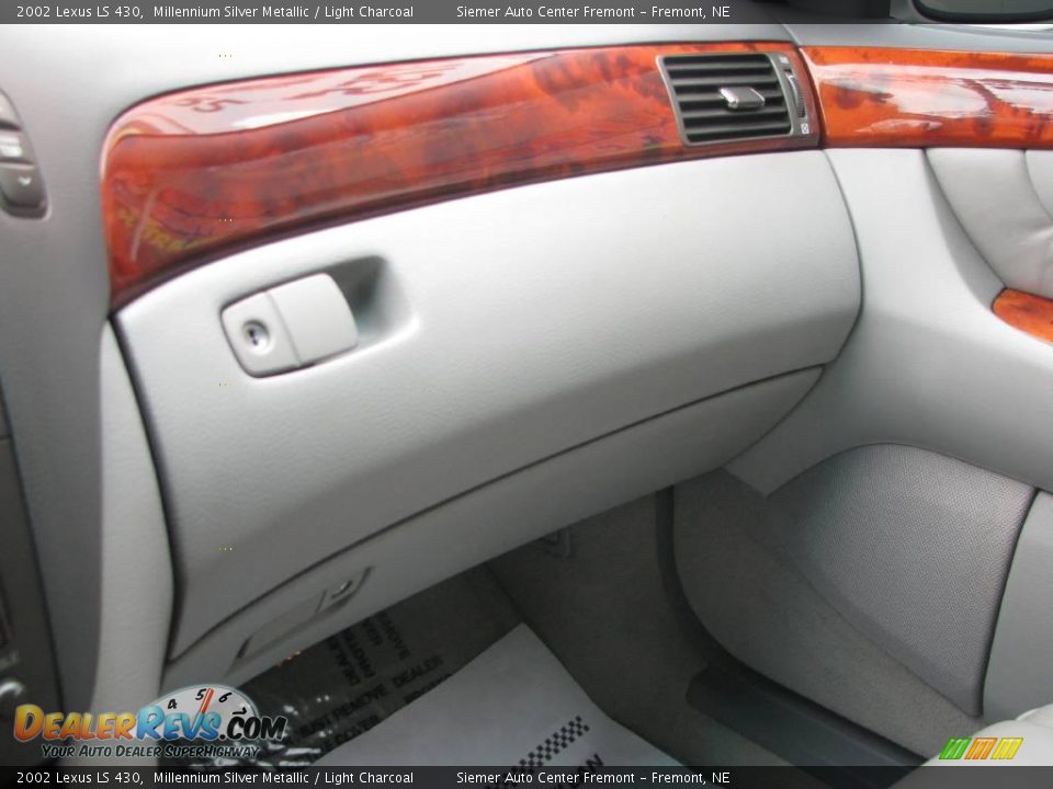 2002 Lexus LS 430 Millennium Silver Metallic / Light Charcoal Photo #23