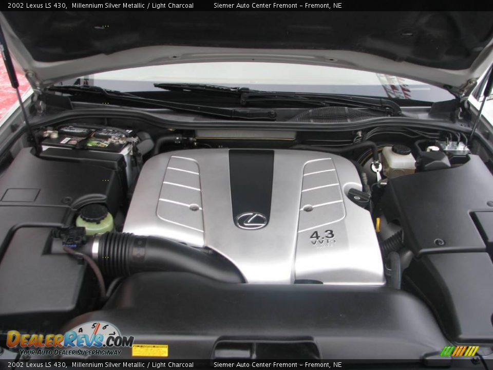 2002 Lexus LS 430 Millennium Silver Metallic / Light Charcoal Photo #33