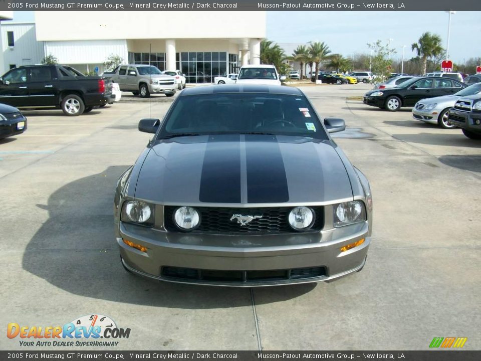 2005 Ford Mustang GT Premium Coupe Mineral Grey Metallic / Dark Charcoal Photo #8
