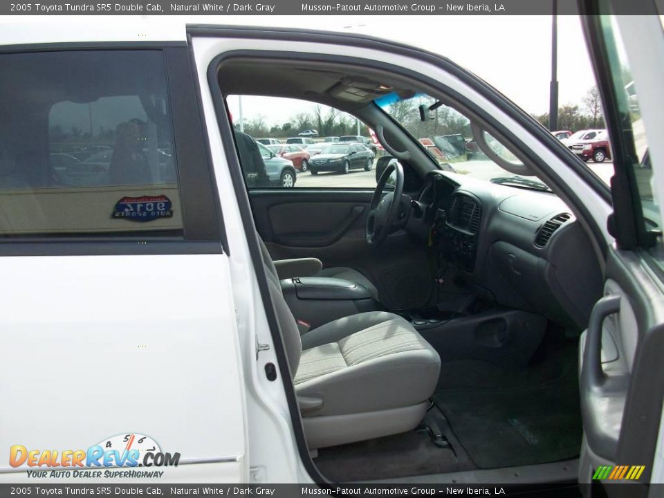 2005 Toyota Tundra SR5 Double Cab Natural White / Dark Gray Photo #10