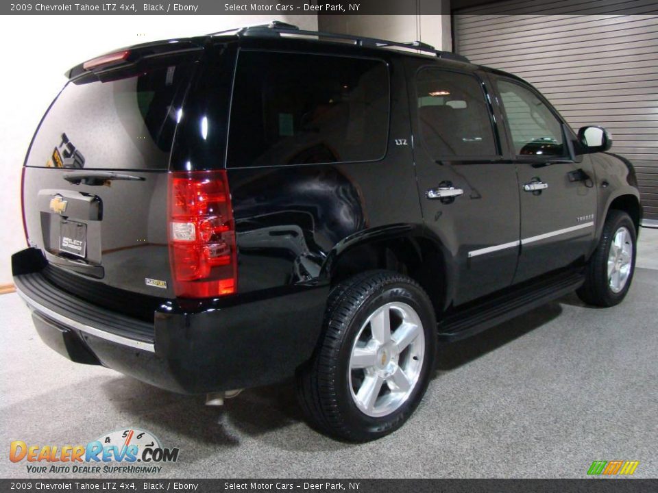 2009 Chevrolet Tahoe LTZ 4x4 Black / Ebony Photo #4