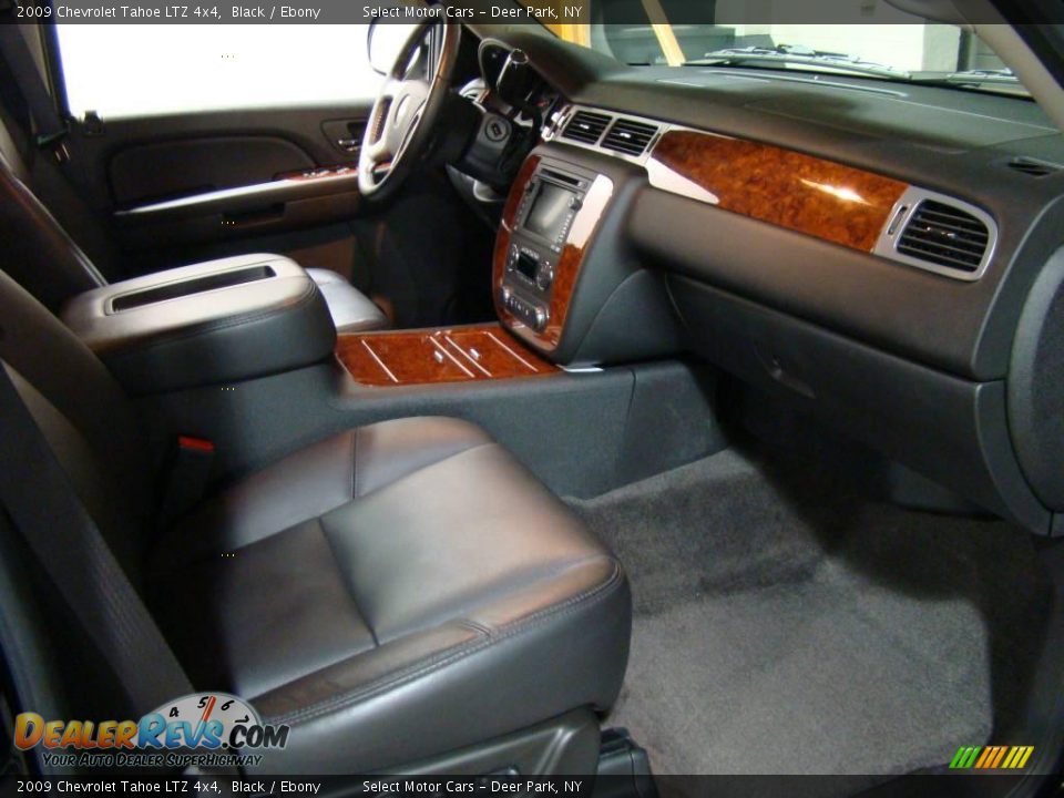 2009 Chevrolet Tahoe LTZ 4x4 Black / Ebony Photo #10