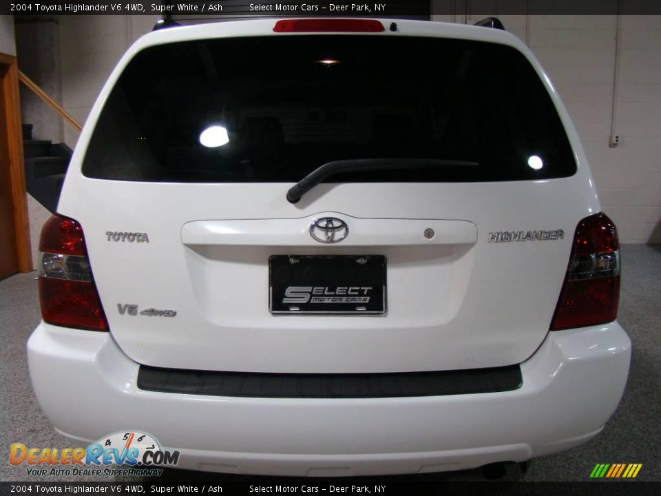 2004 Toyota Highlander V6 4WD Super White / Ash Photo #5