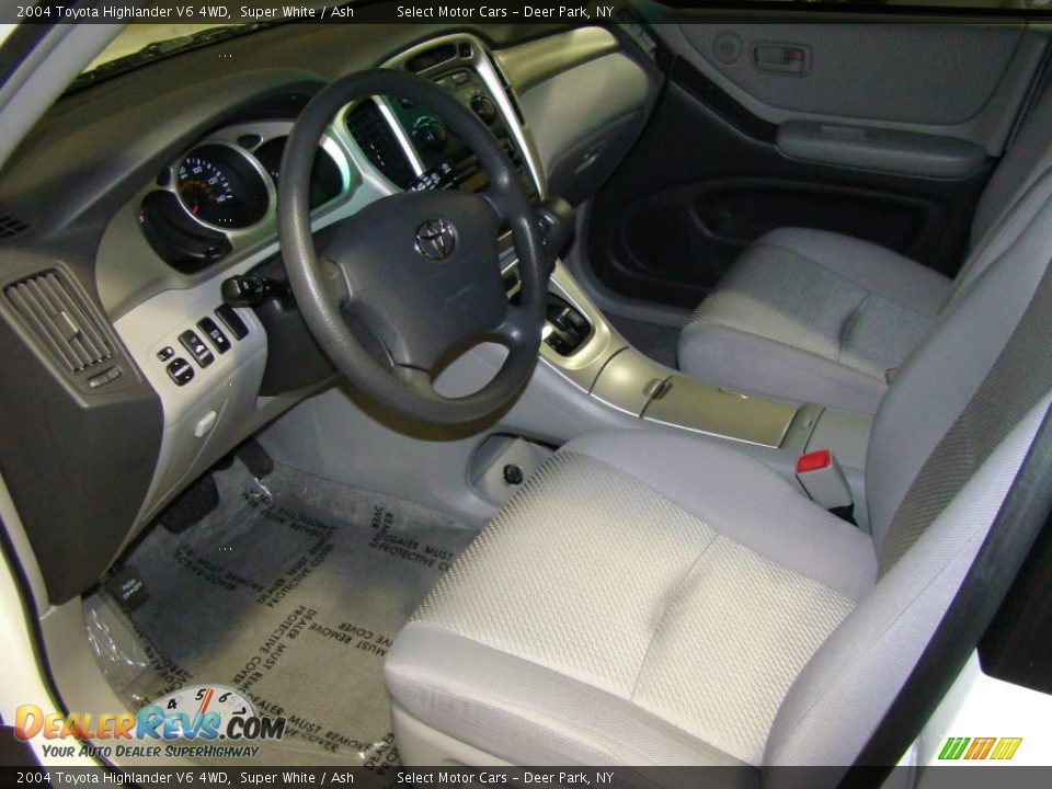 2004 Toyota Highlander V6 4WD Super White / Ash Photo #8