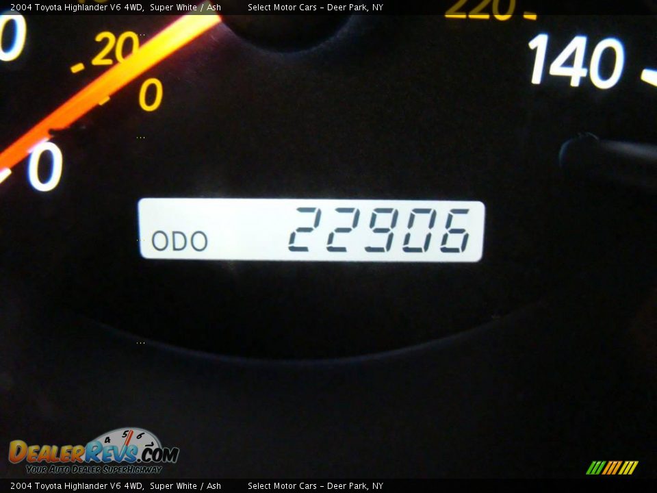 2004 Toyota Highlander V6 4WD Super White / Ash Photo #15