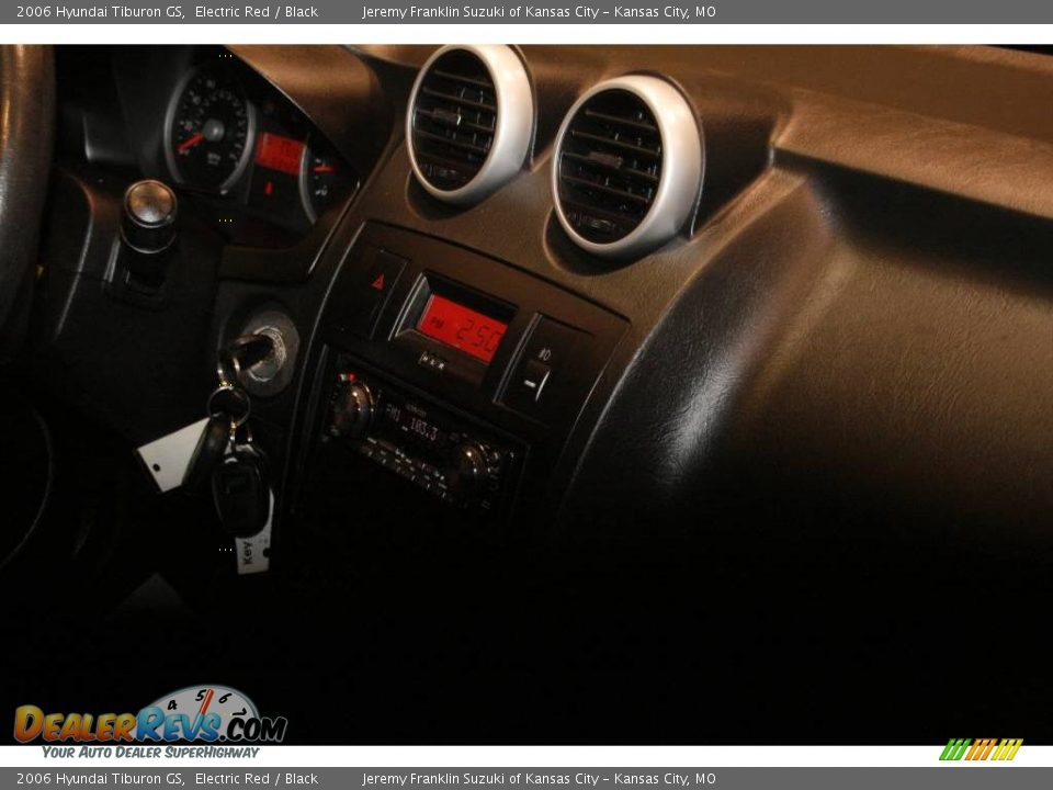 2006 Hyundai Tiburon GS Electric Red / Black Photo #9