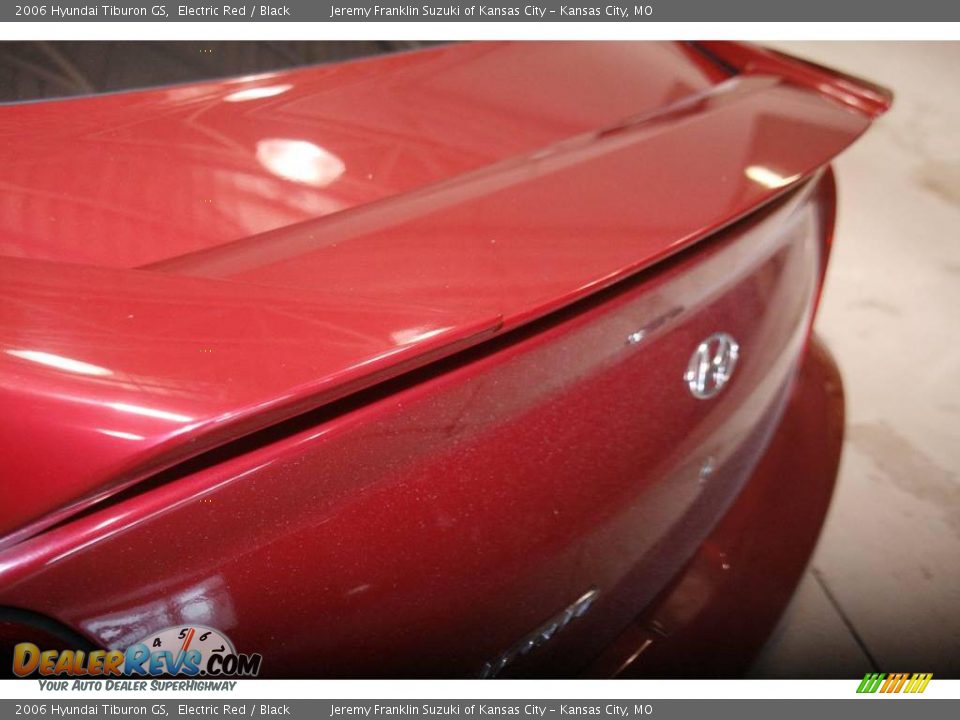 2006 Hyundai Tiburon GS Electric Red / Black Photo #20