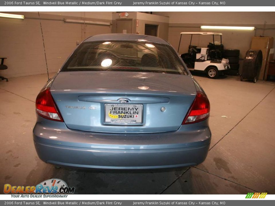 2006 Ford Taurus SE Windveil Blue Metallic / Medium/Dark Flint Grey Photo #5