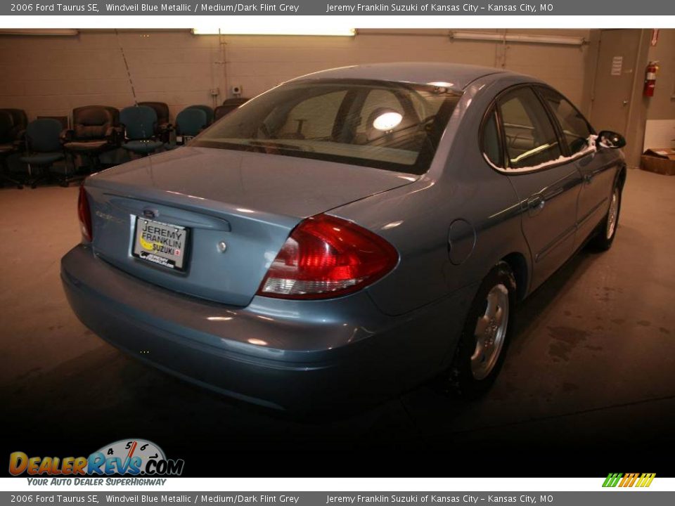 2006 Ford Taurus SE Windveil Blue Metallic / Medium/Dark Flint Grey Photo #6
