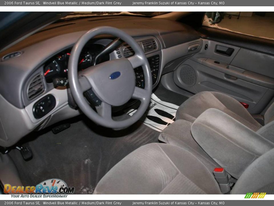 2006 Ford Taurus SE Windveil Blue Metallic / Medium/Dark Flint Grey Photo #7