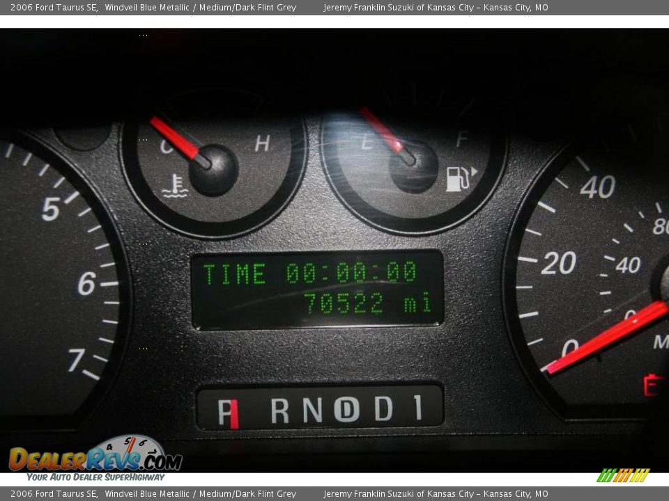 2006 Ford Taurus SE Windveil Blue Metallic / Medium/Dark Flint Grey Photo #9