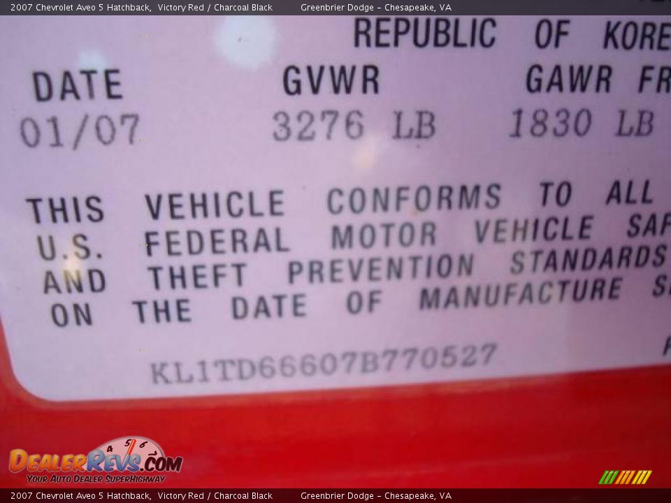 2007 Chevrolet Aveo 5 Hatchback Victory Red / Charcoal Black Photo #17