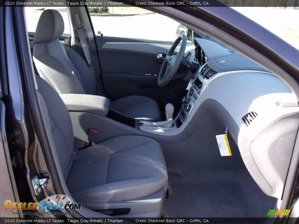 2010 Chevrolet Malibu LT Sedan Taupe Gray Metallic / Titanium Photo #13