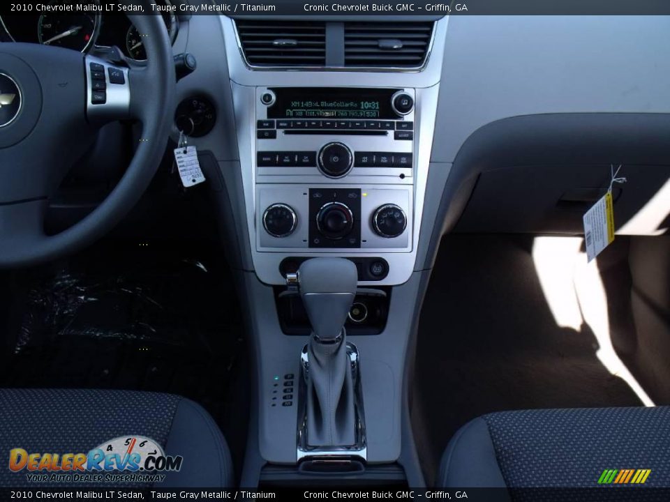 2010 Chevrolet Malibu LT Sedan Taupe Gray Metallic / Titanium Photo #14