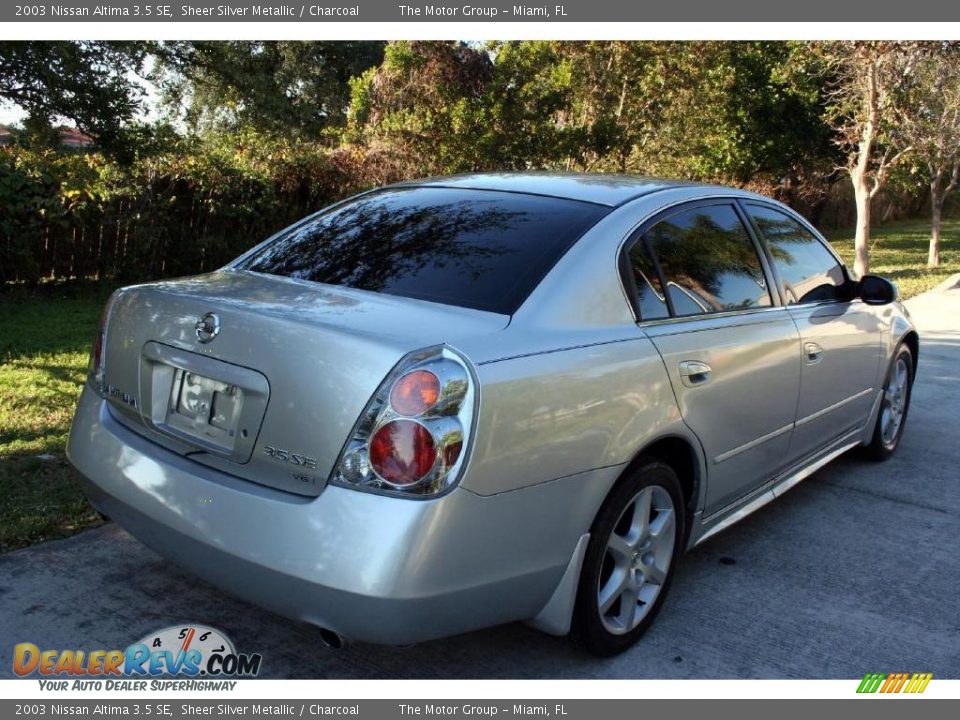 2003 Nissan Altima 3.5 SE Sheer Silver Metallic / Charcoal Photo #12