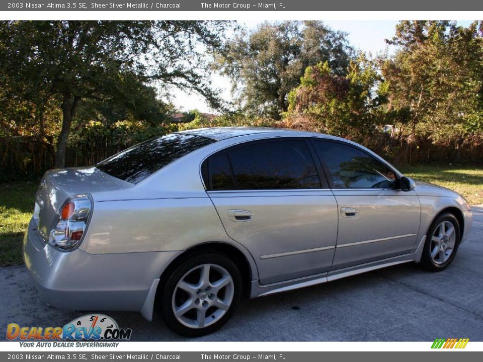 2003 Nissan Altima 3.5 SE Sheer Silver Metallic / Charcoal Photo #13