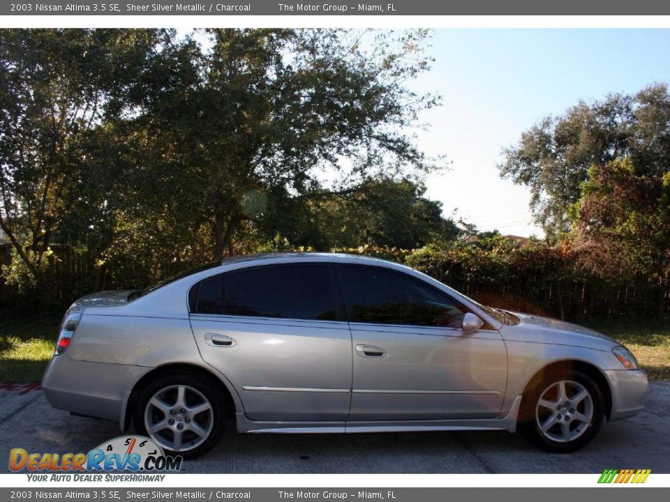 2003 Nissan Altima 3.5 SE Sheer Silver Metallic / Charcoal Photo #14