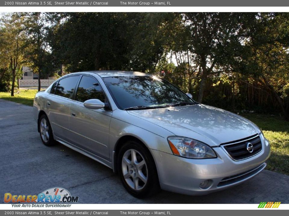 2003 Nissan Altima 3.5 SE Sheer Silver Metallic / Charcoal Photo #16