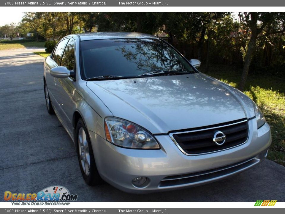 2003 Nissan Altima 3.5 SE Sheer Silver Metallic / Charcoal Photo #17