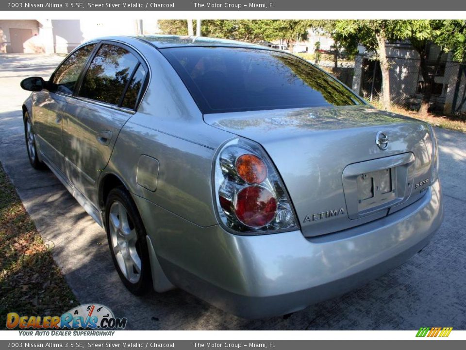 2003 Nissan Altima 3.5 SE Sheer Silver Metallic / Charcoal Photo #21