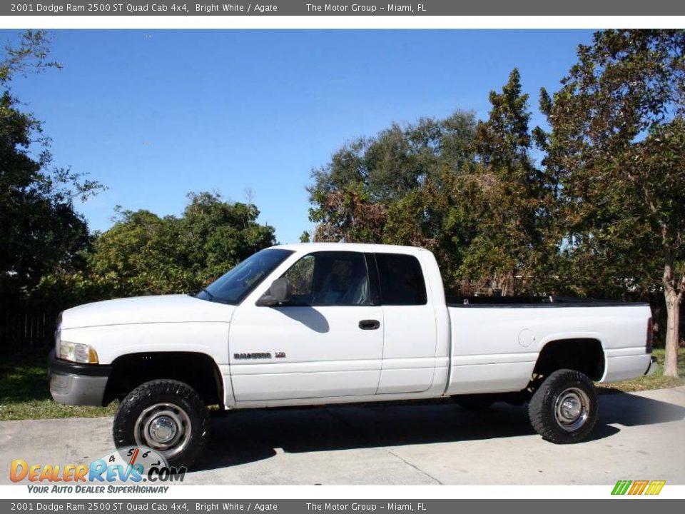2001 Dodge Ram 2500 ST Quad Cab 4x4 Bright White / Agate Photo #3