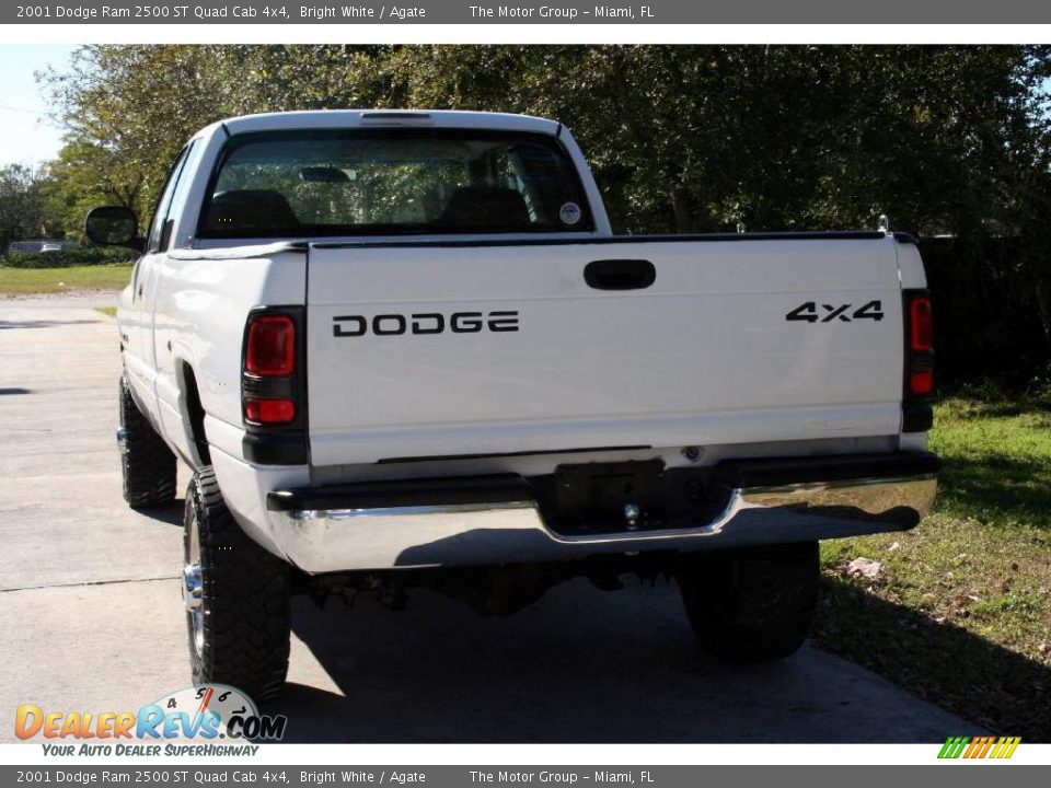 2001 Dodge Ram 2500 ST Quad Cab 4x4 Bright White / Agate Photo #9