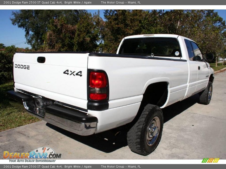 2001 Dodge Ram 2500 ST Quad Cab 4x4 Bright White / Agate Photo #11