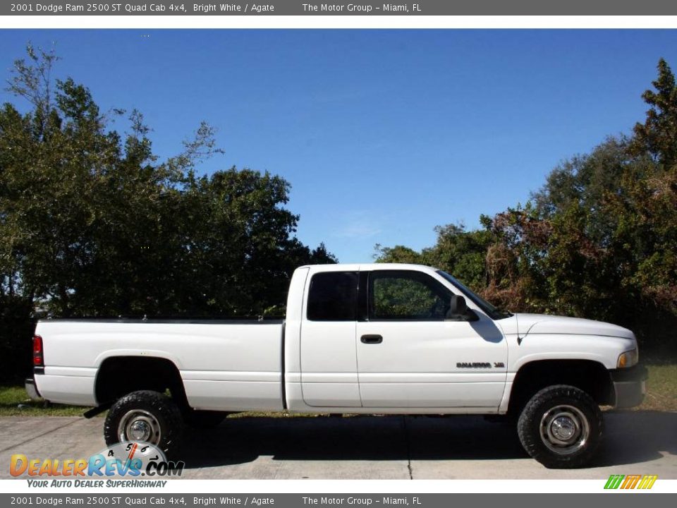 2001 Dodge Ram 2500 ST Quad Cab 4x4 Bright White / Agate Photo #15