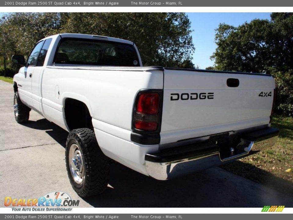 2001 Dodge Ram 2500 ST Quad Cab 4x4 Bright White / Agate Photo #23