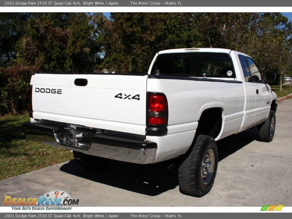 2001 Dodge Ram 2500 ST Quad Cab 4x4 Bright White / Agate Photo #24
