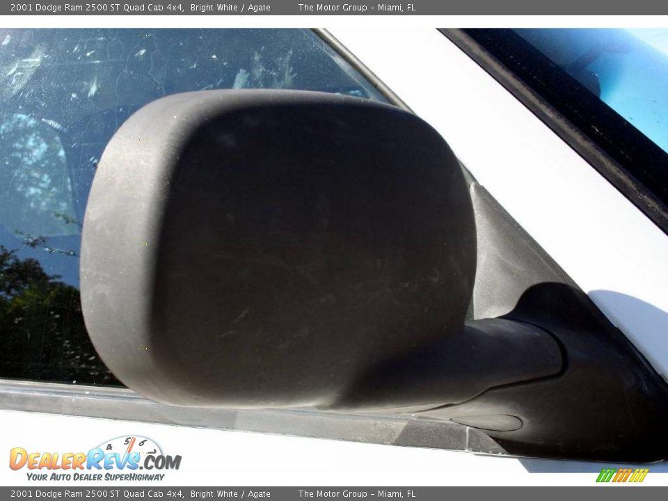 2001 Dodge Ram 2500 ST Quad Cab 4x4 Bright White / Agate Photo #25