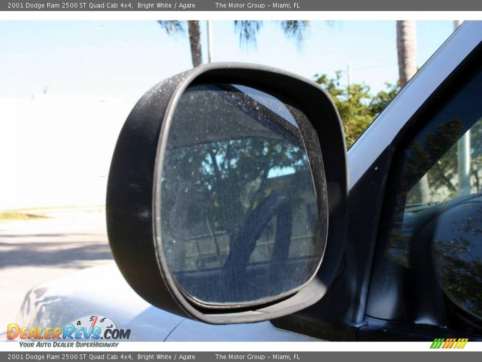 2001 Dodge Ram 2500 ST Quad Cab 4x4 Bright White / Agate Photo #27